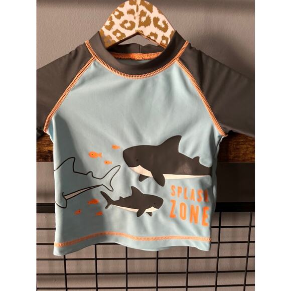 Simple Joys by Carter's Boys Shark Rashguard | Size 18MO - Picture 2 of 4